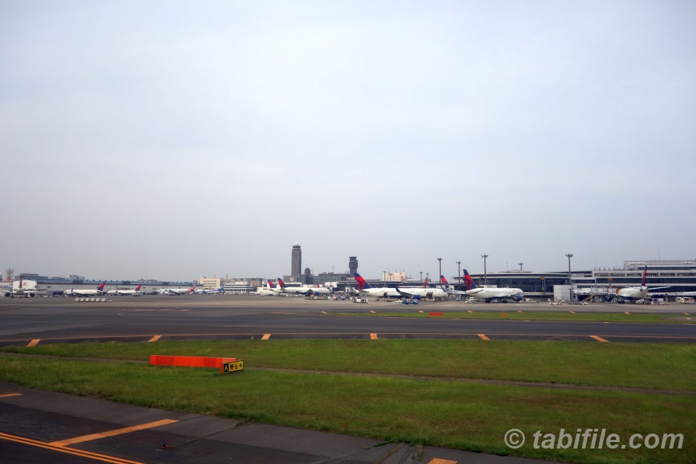 成田空港T2